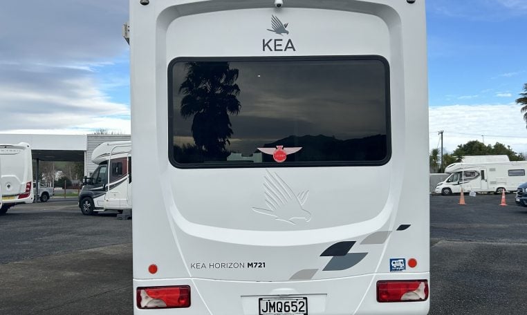2015 Kea Horizon M721 exterior rear view.