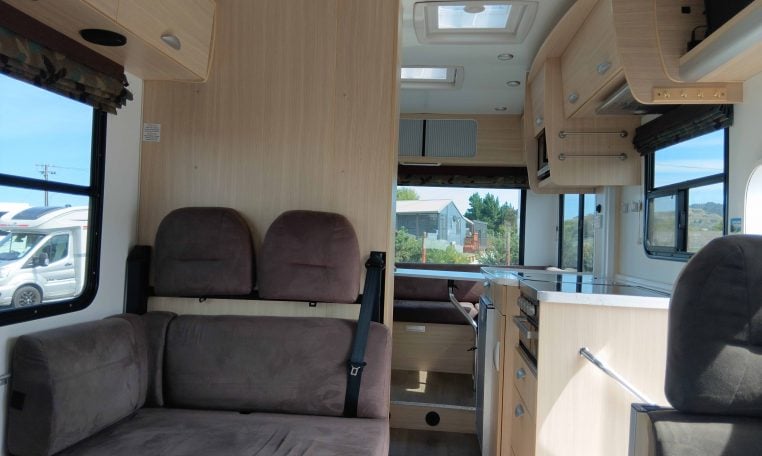 2015 Kea Horizon M721 interior view showing the passenger seatbelts.