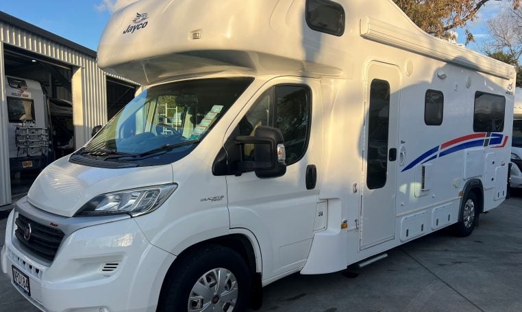 2017 Jayco Conquest FA24-1 exterior profile view.