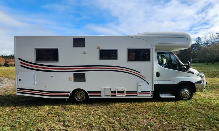 2019 Iveco Daily 50-210 exterior driver's side view.