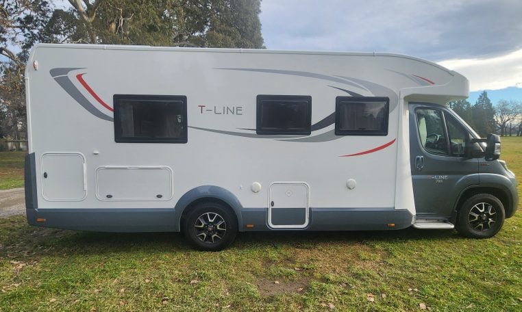 2019 Roller Team T-Line 785 exterior driver's side profile.