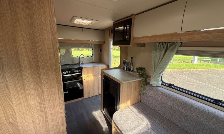 2024-Auto-Trail-Imala-615-Interior-Rear-Kitchen