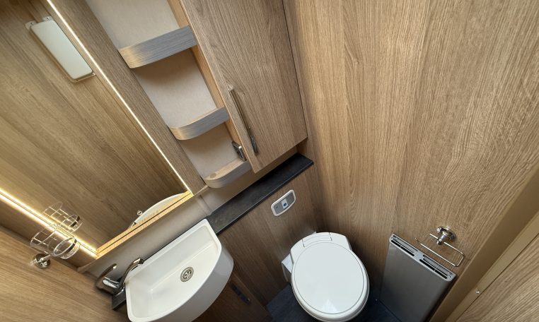 2024 autotrail gf88 bathroom