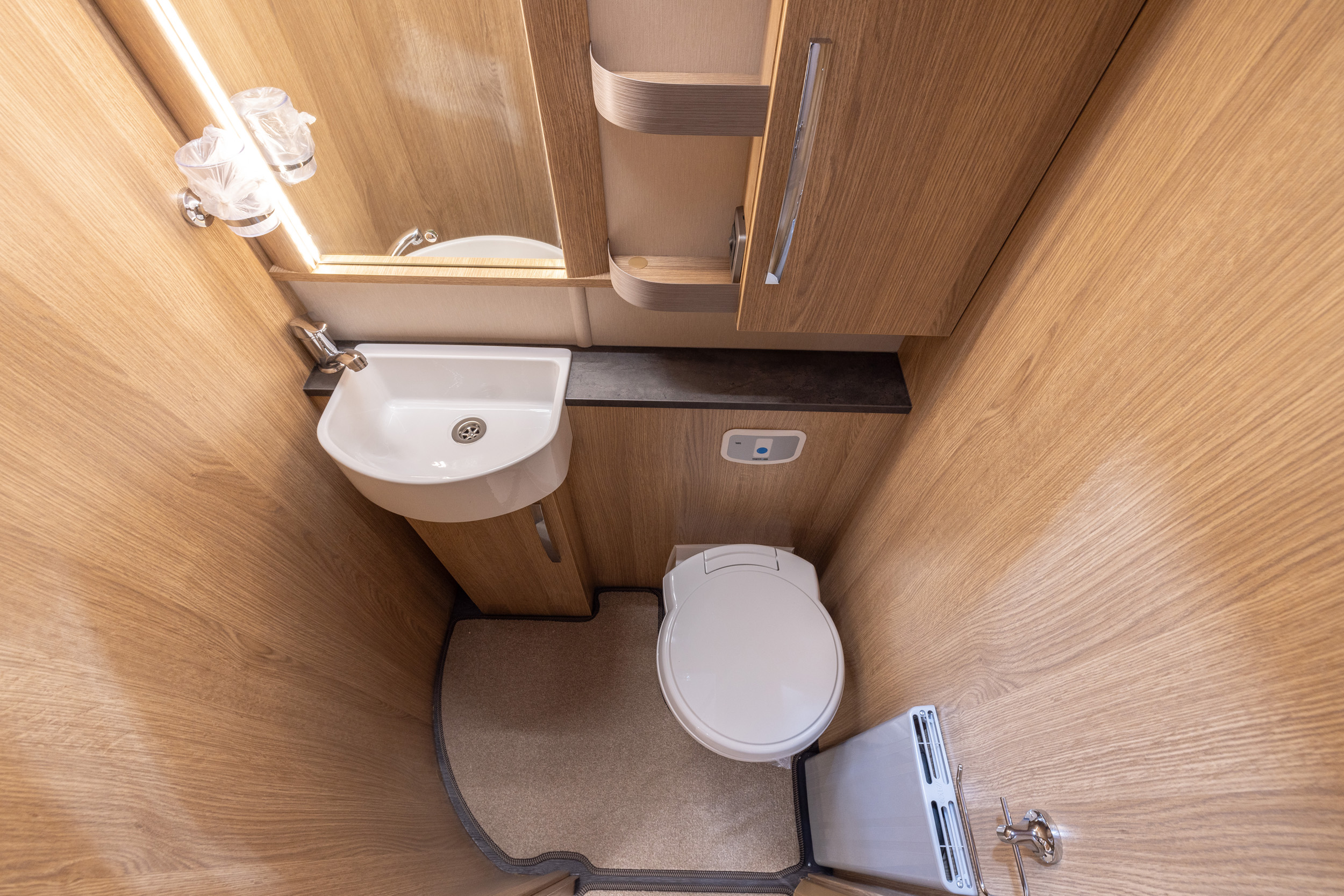 2025 - Auto-Trail - Grande Frontier - GF80 - Interior Bathroom