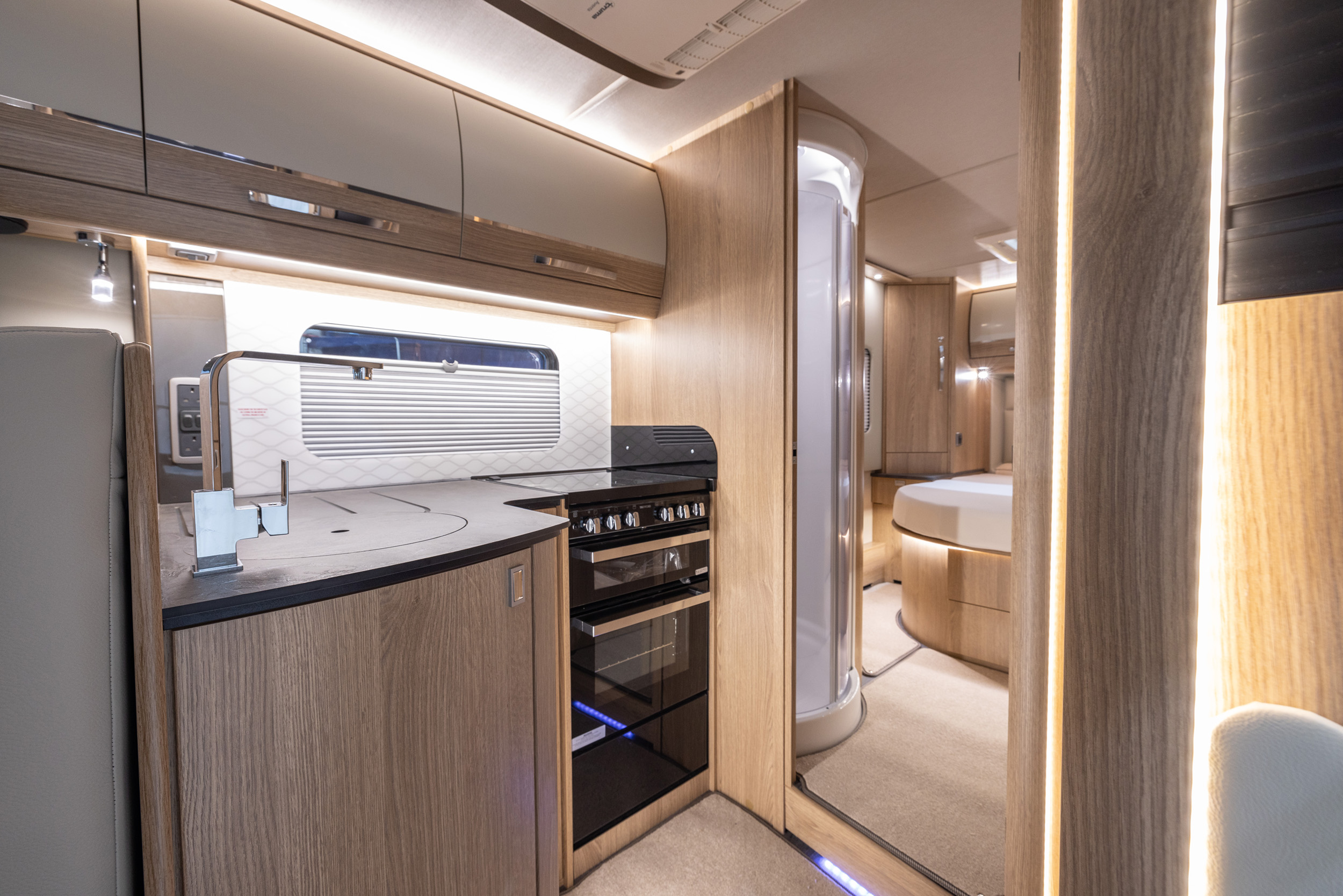 2025 - Auto-Trail - Grande Frontier - GF80 - Interior Kitchen Bench