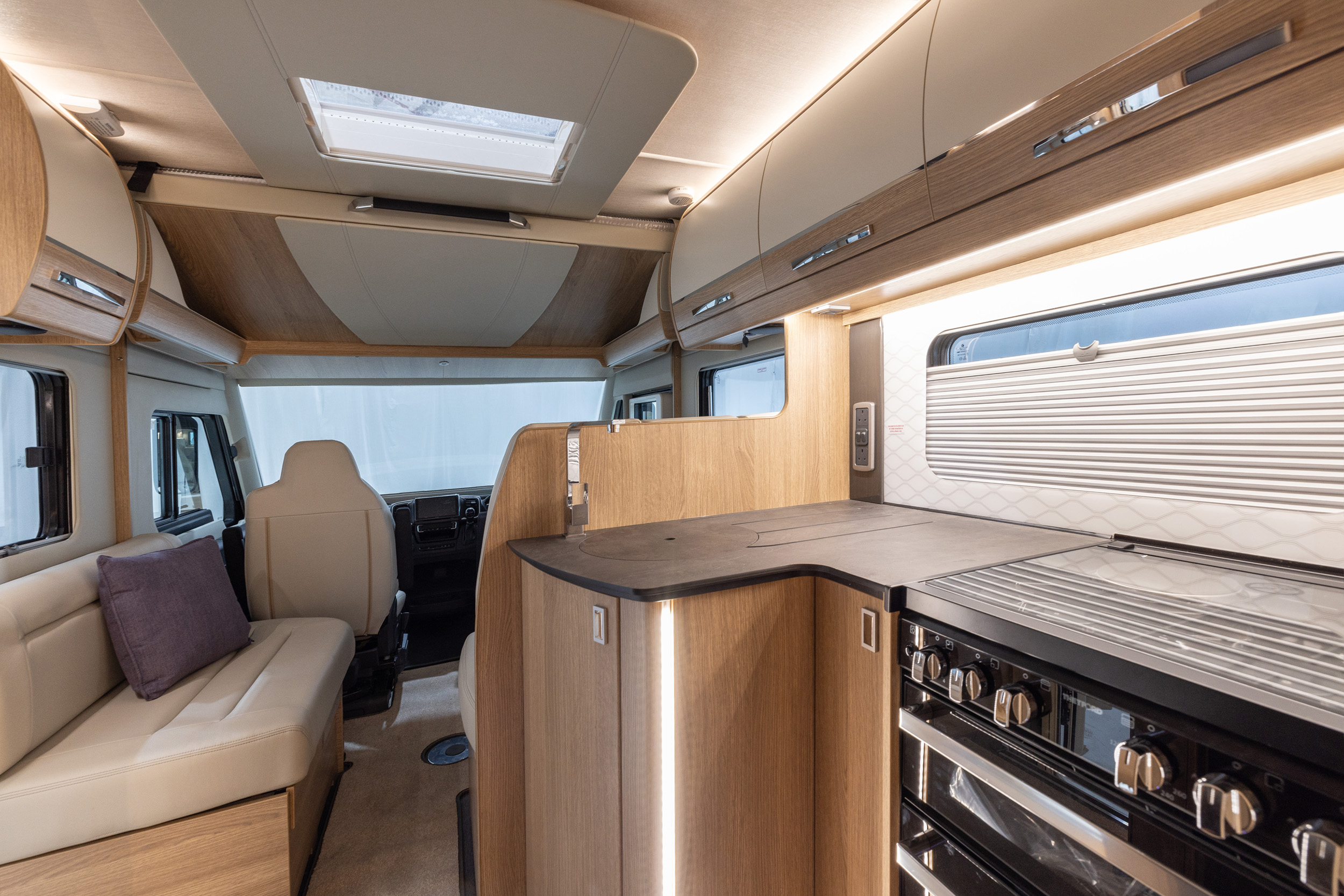 2025 - Auto-Trail - Grande Frontier - GF80 - Interior Kitchen