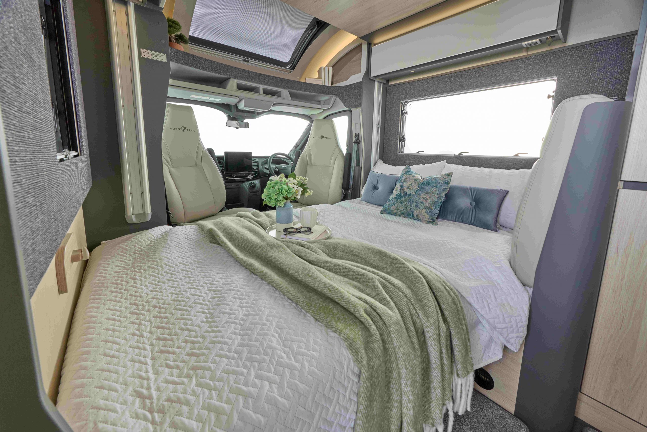 2026 - Auto-Trail F-Line F62 - Interior Dinette Configuration 2026 - Auto-Trail F-Line F62 - Interior Dinette Configuration