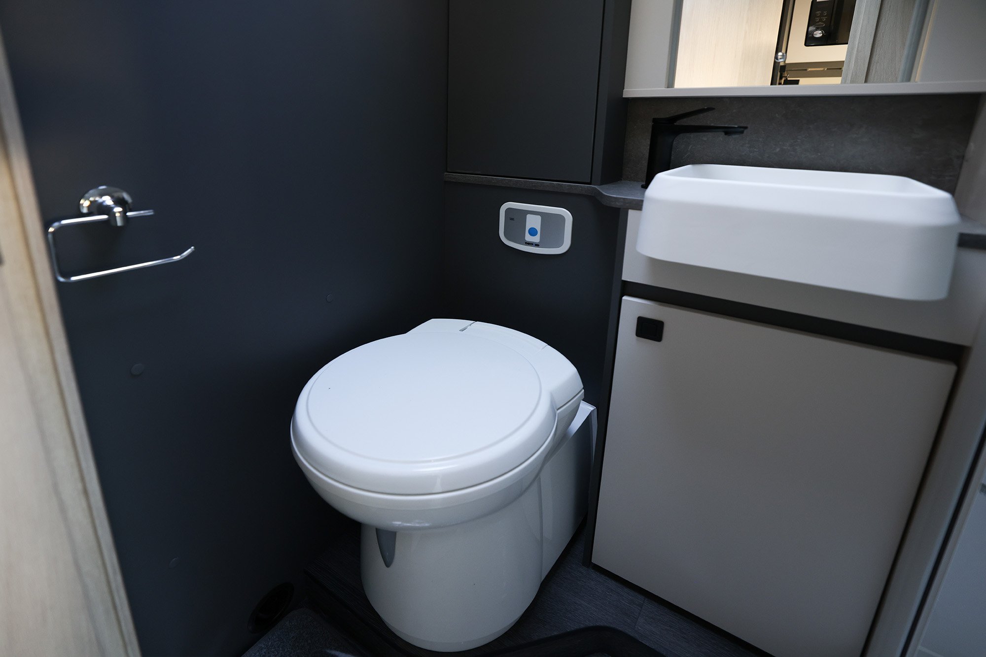 2026 - Auto-Trail F-Line F70 - Interior Bathroom