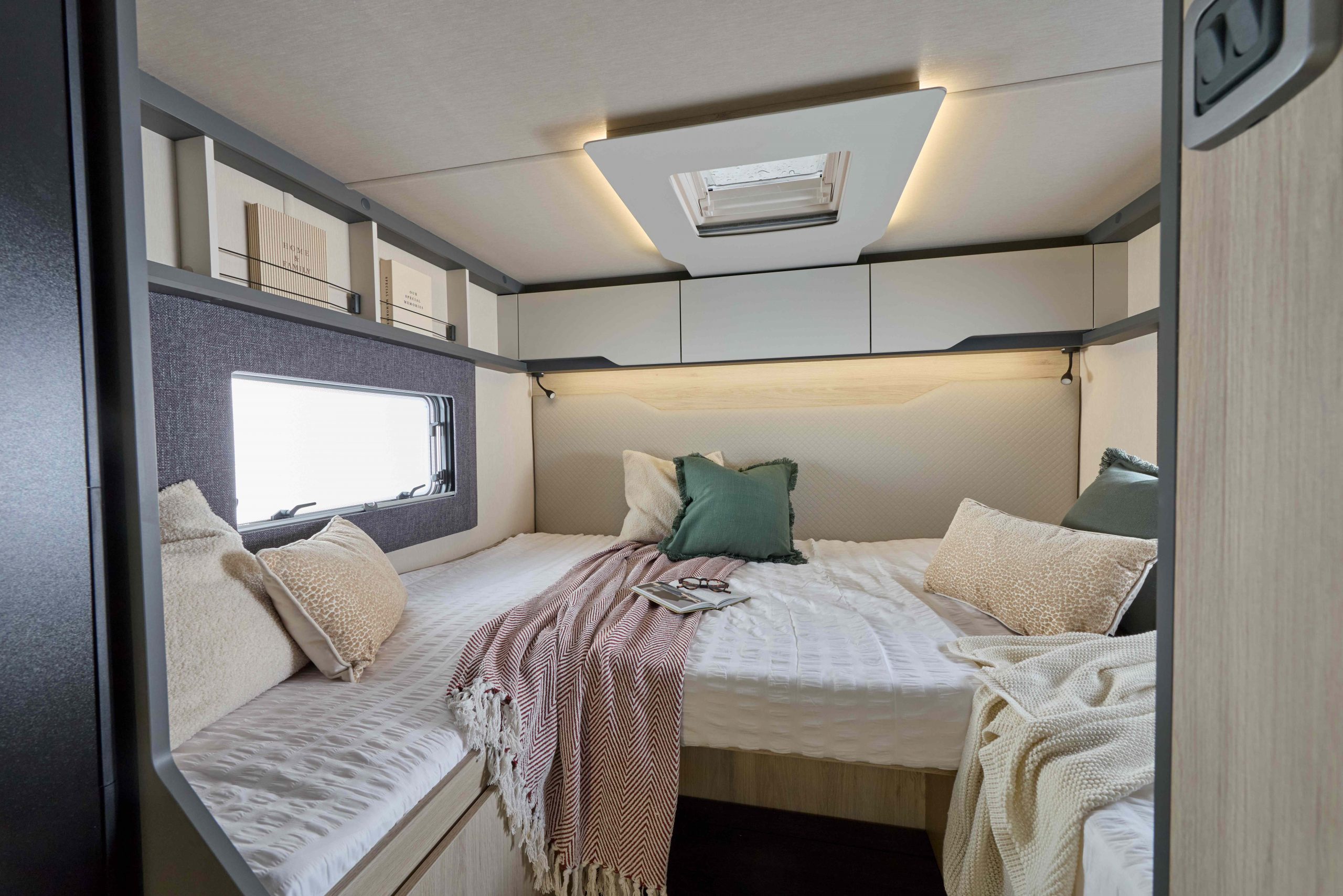 2026 - Auto-Trail F-Line F70 - Interior Rear Single Beds