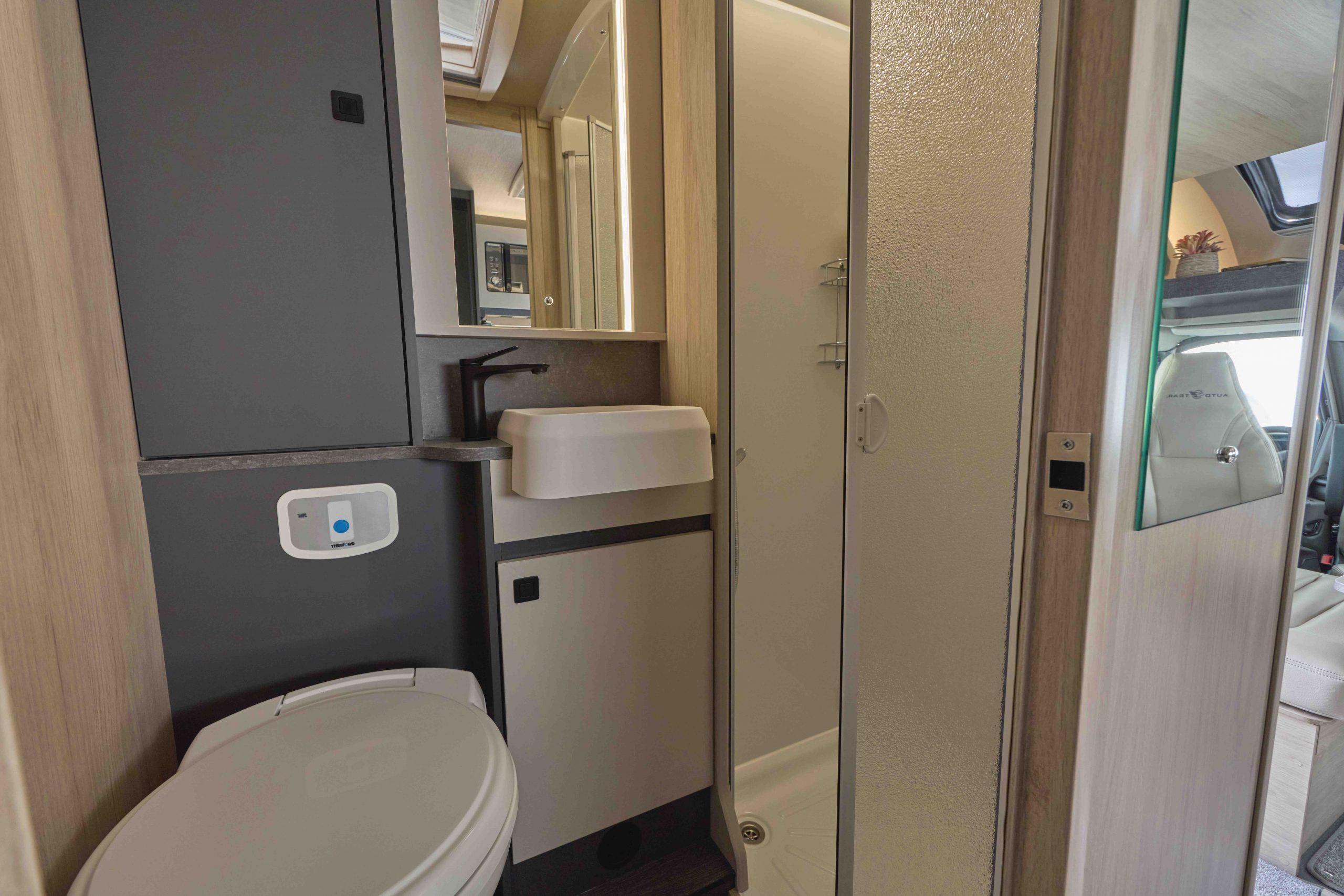 2026 - Auto-Trail - F-Line - F74 - Interior Bathroom