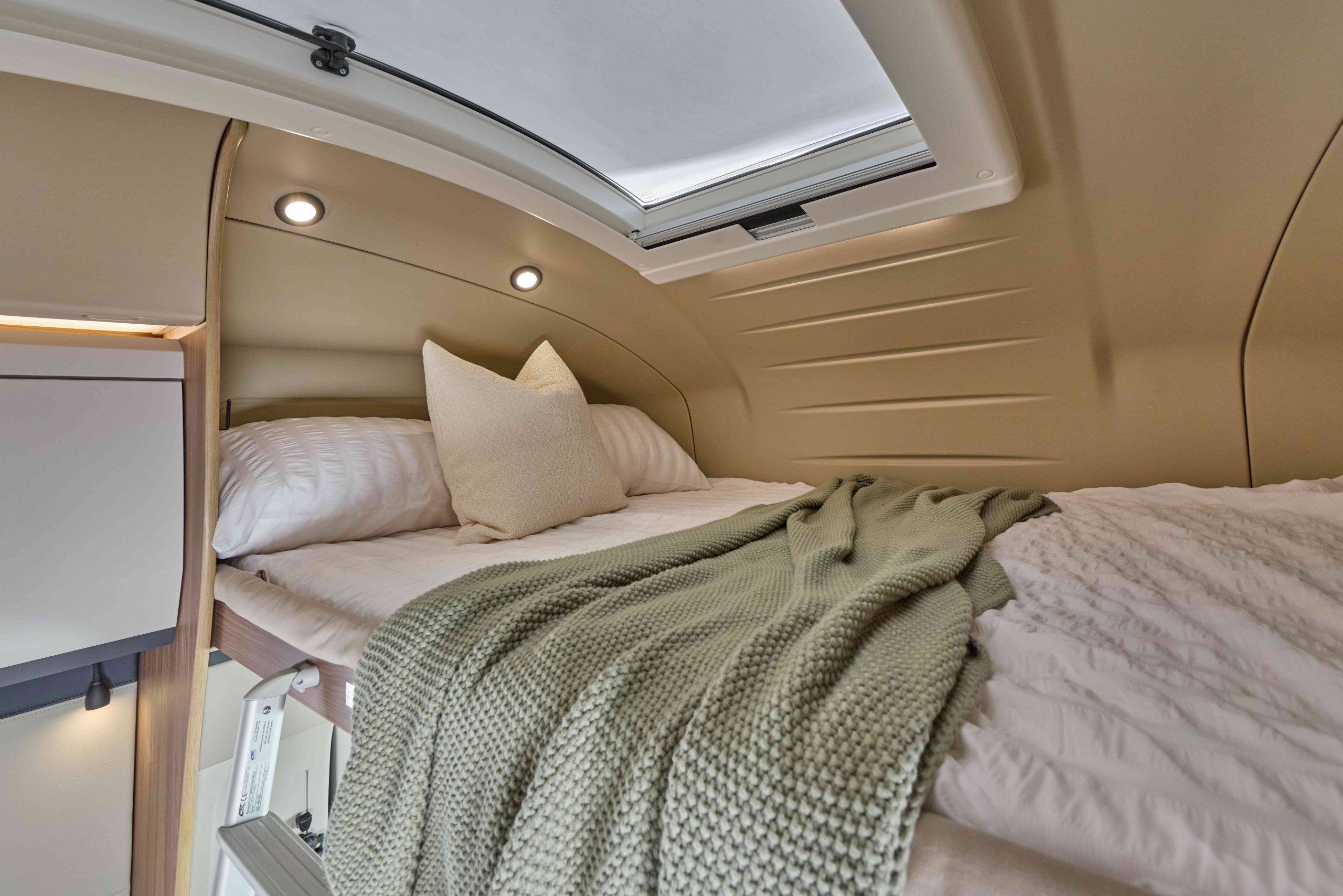 2026 - Auto-Trail - Frontier Comanche - Interior Cab Over 2026 - Auto-Trail - Frontier Comanche - Interior Cab Over