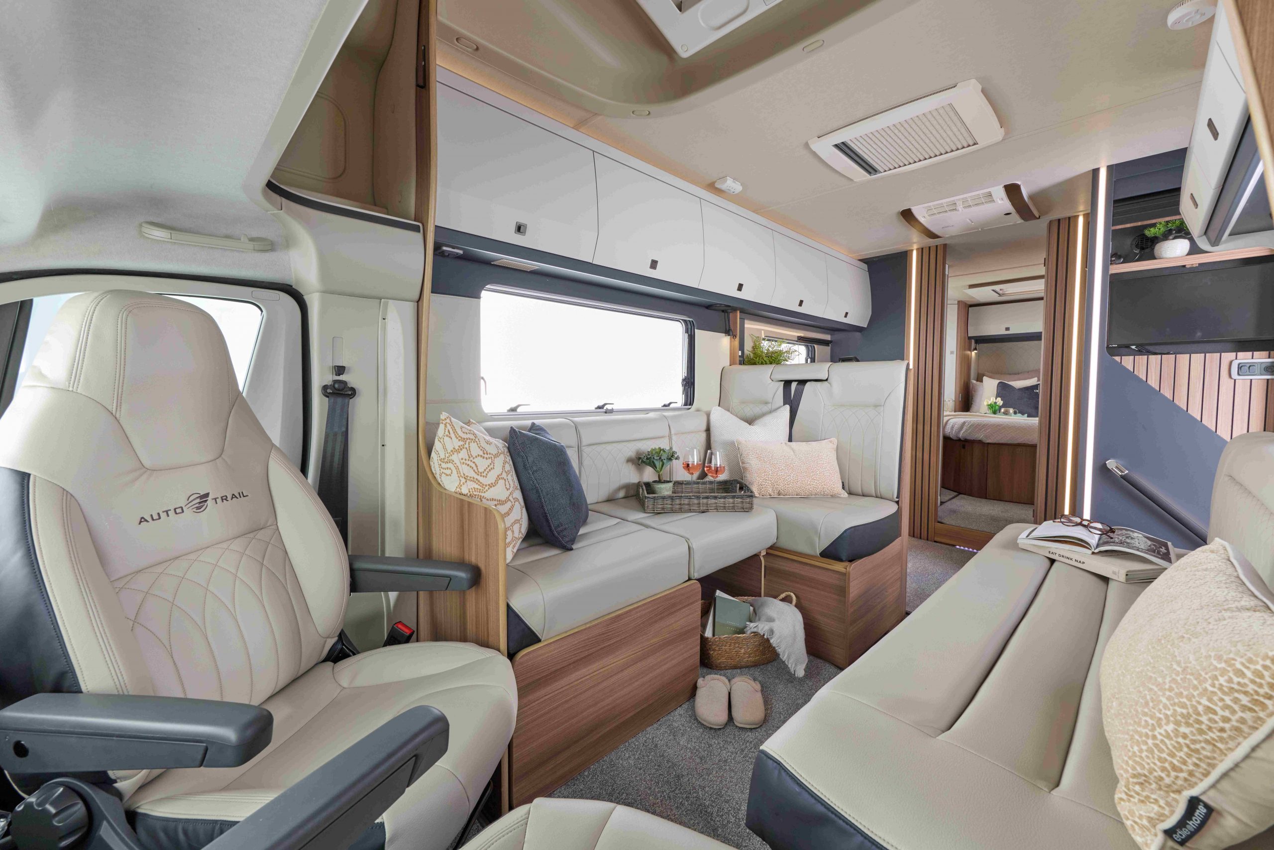 2026 - Auto-Trail - Frontier Comanche - Interior Luxury Island Upholstery 2026 - Auto-Trail - Frontier Comanche - Interior Luxury Island Upholstery