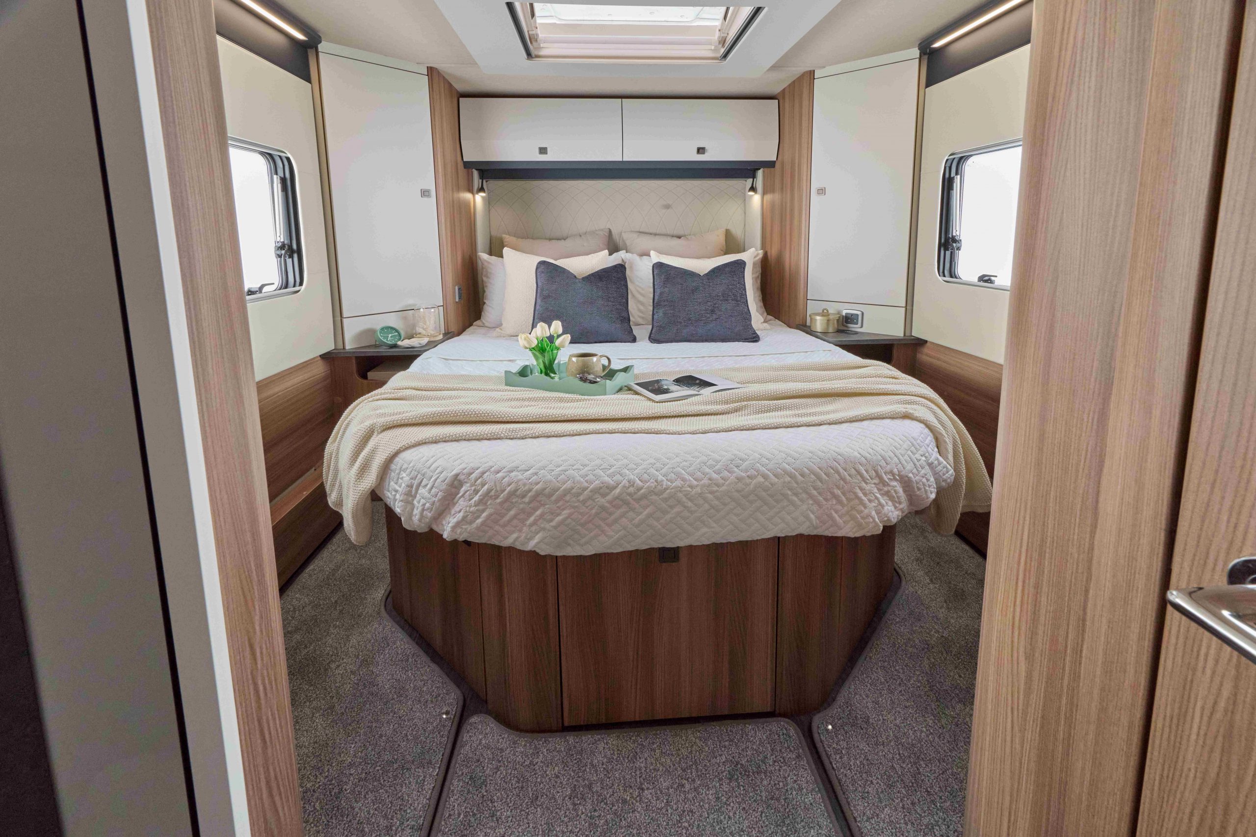 2026 - Auto-Trail - Frontier Comanche - Interior Rear Island Bed 2026 - Auto-Trail - Frontier Comanche - Interior Rear Island Bed