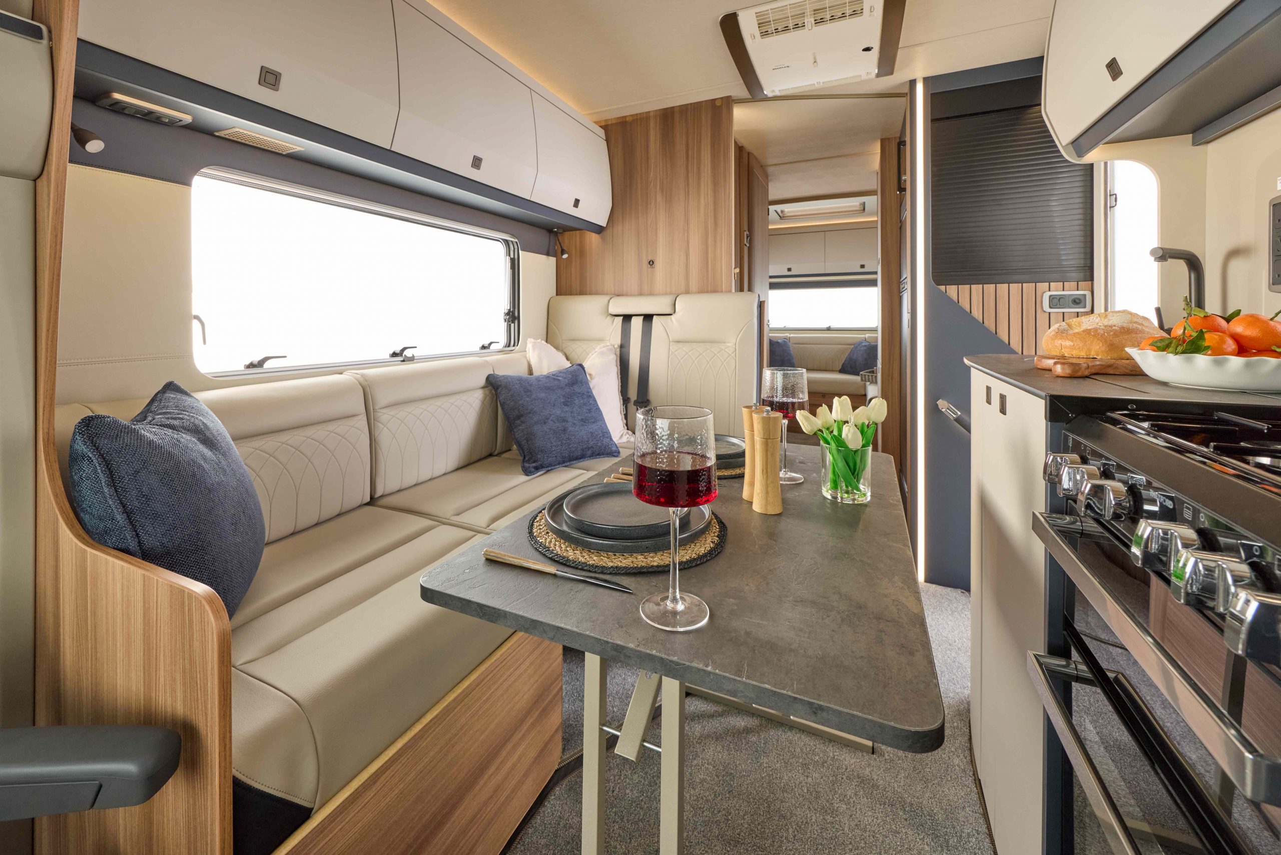 2026 - Auto-Trail - Frontier Scout - Interior Free Standing Table 2026 - Auto-Trail - Frontier Scout - Interior Free Standing Table