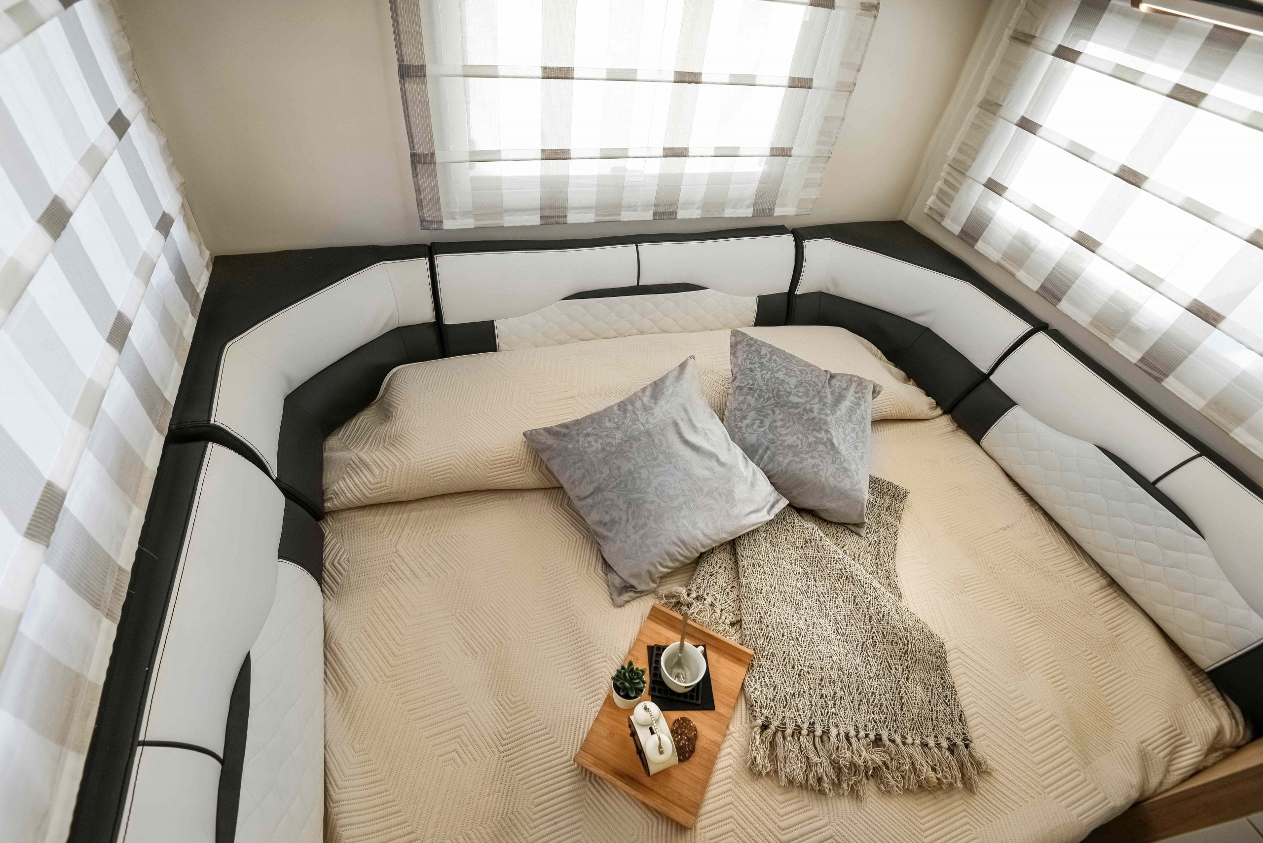 2026 - Roller Team - Auto Roller - 746 - Interior Bed Conversion Image 2