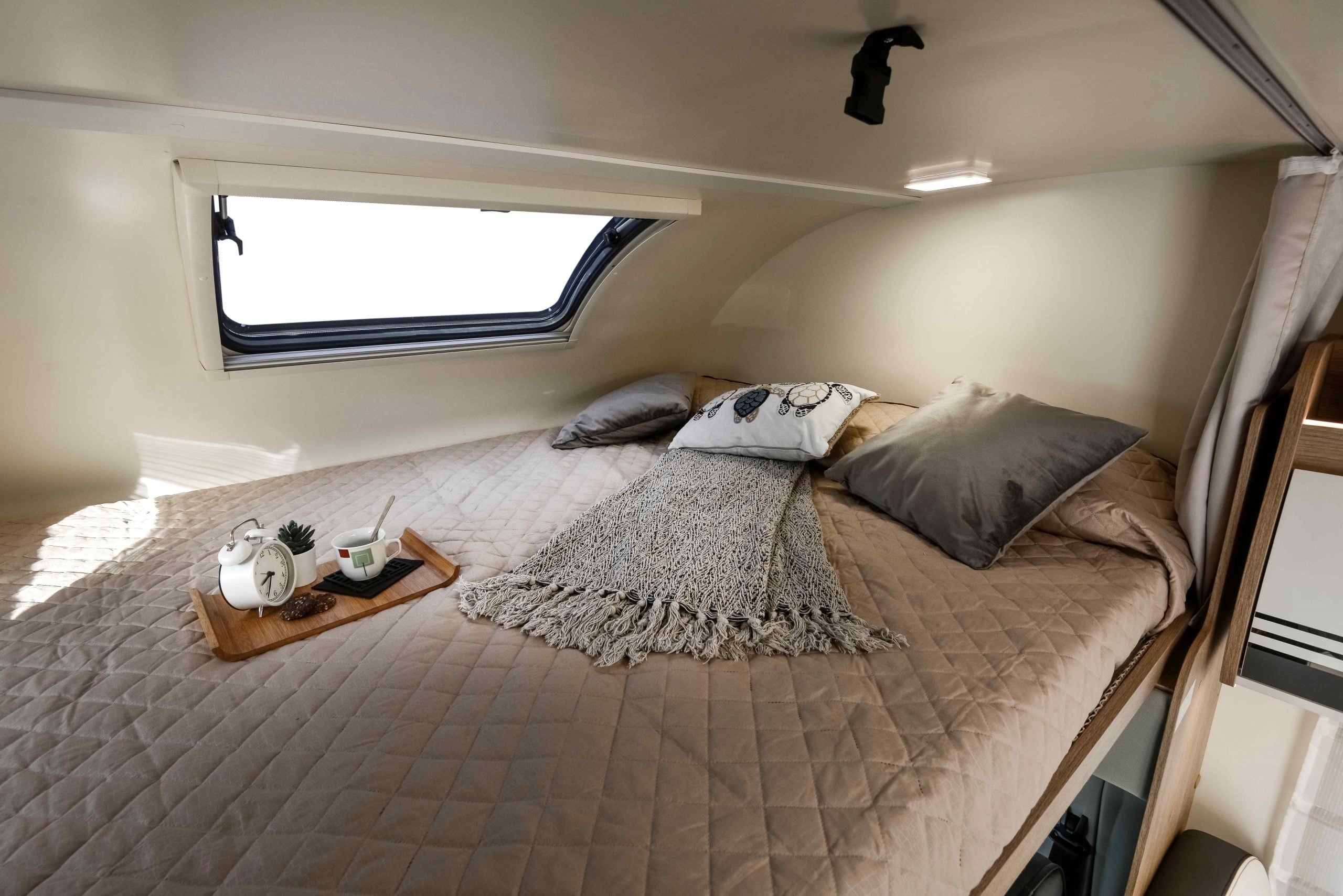 2026 - Roller Team - Auto Roller - 746 - Interior Over Cab Bed