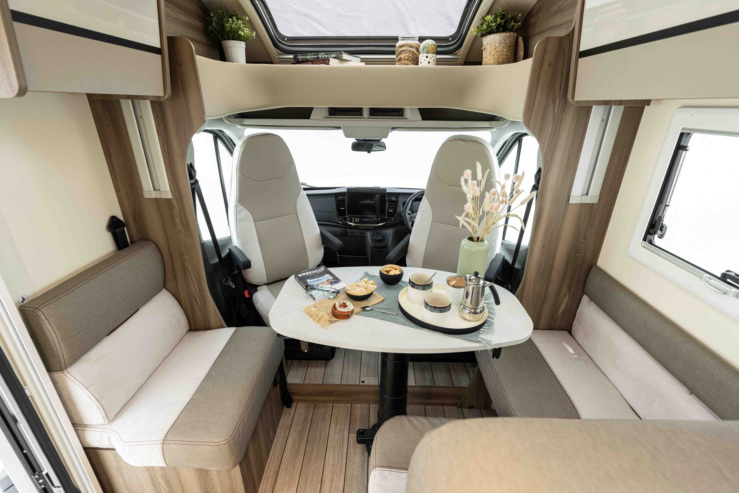 2026 - Roller Team - Kronos - Compact - 665 - Interior Dinette Leatherette