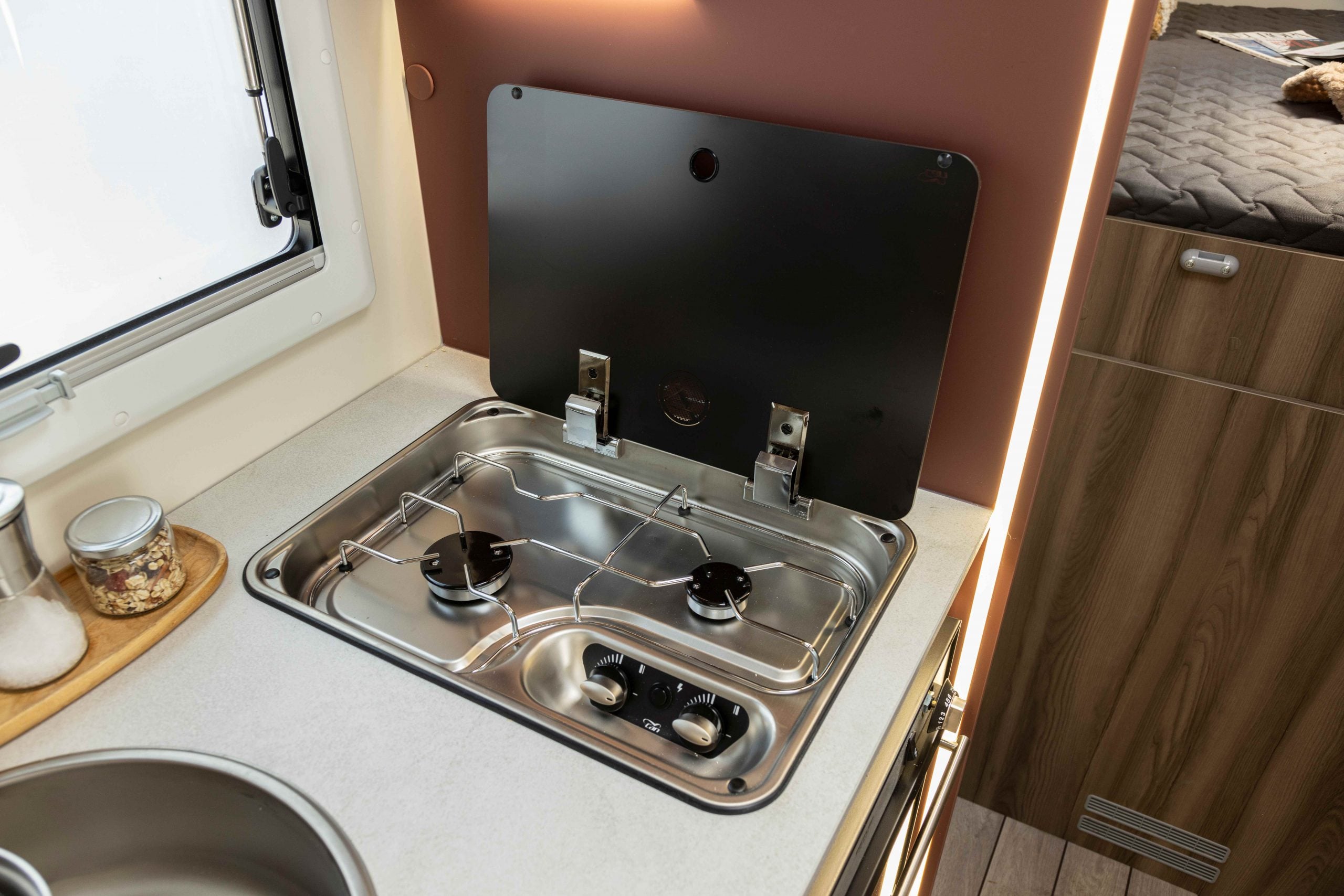 2026 - Roller Team - Kronos - Compact - 665 - Interior Stove Top