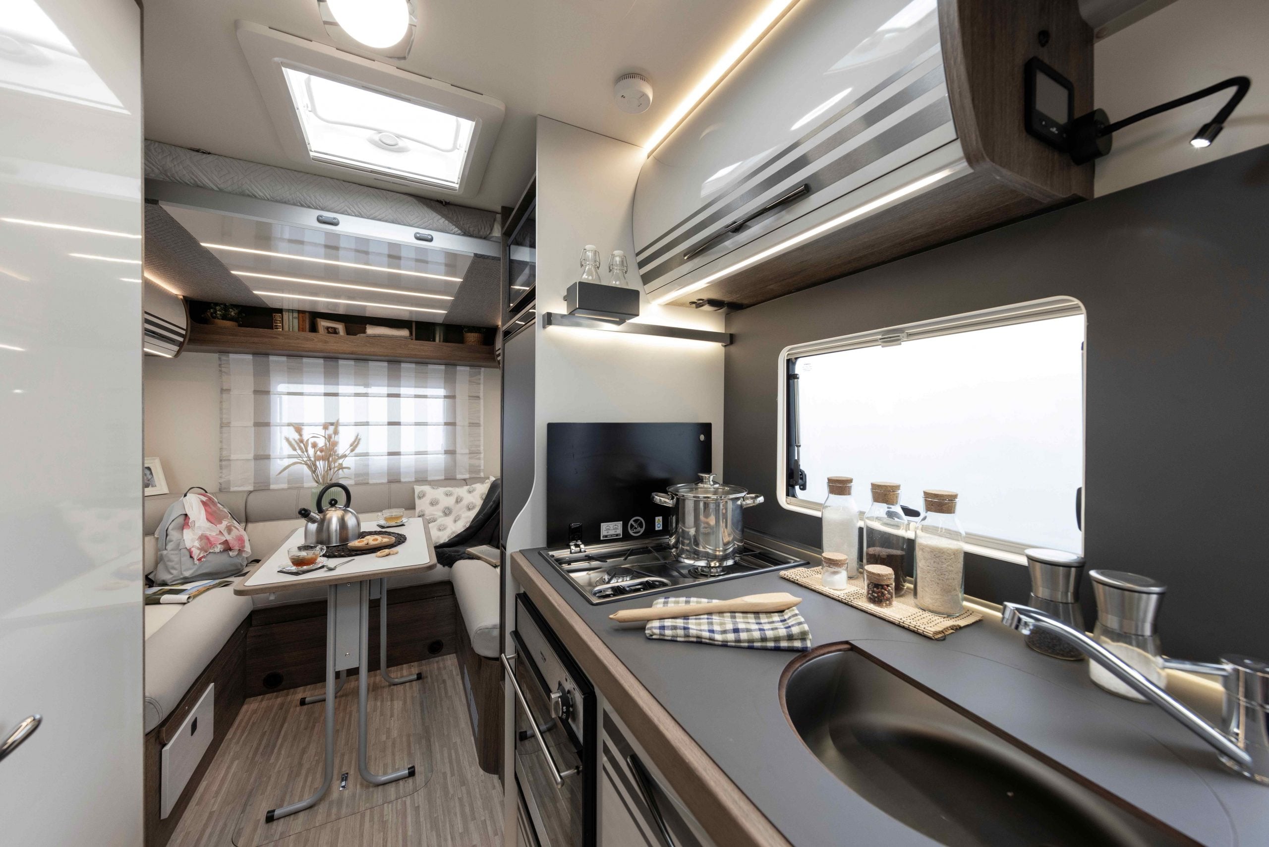 2026 - Roller Team - T-Line - 700 - Interior Kitchen Overhead Storage