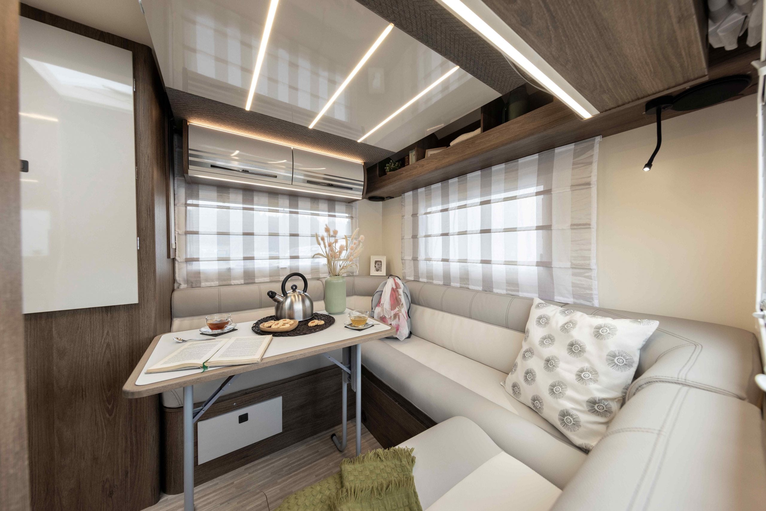 2026 - Roller Team - T-Line - 700 - Interior Rear Lounge Luxury Upholstery