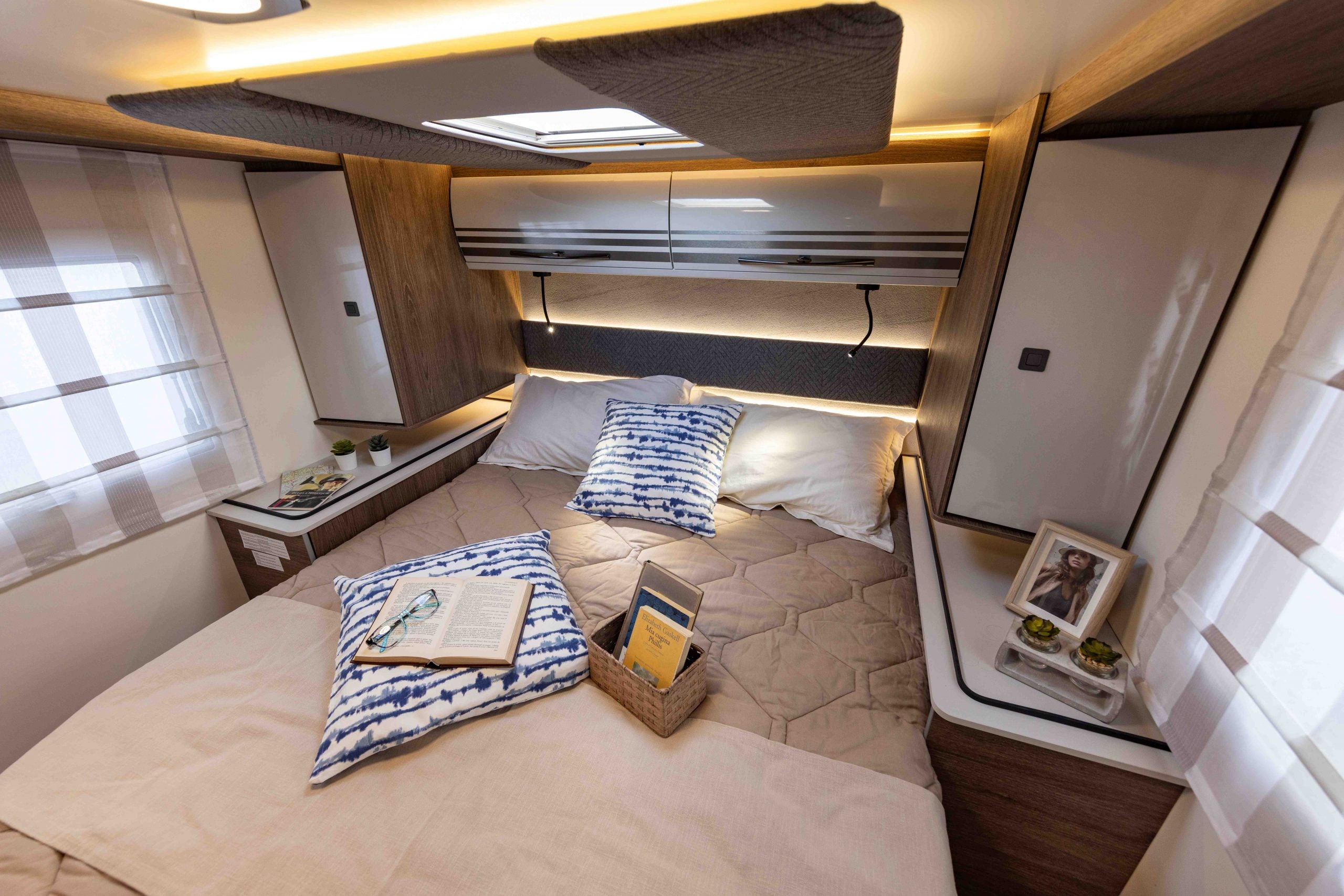 2026 - Roller Team - T-Line - 740 - Interior Bedroom Overhead Storage