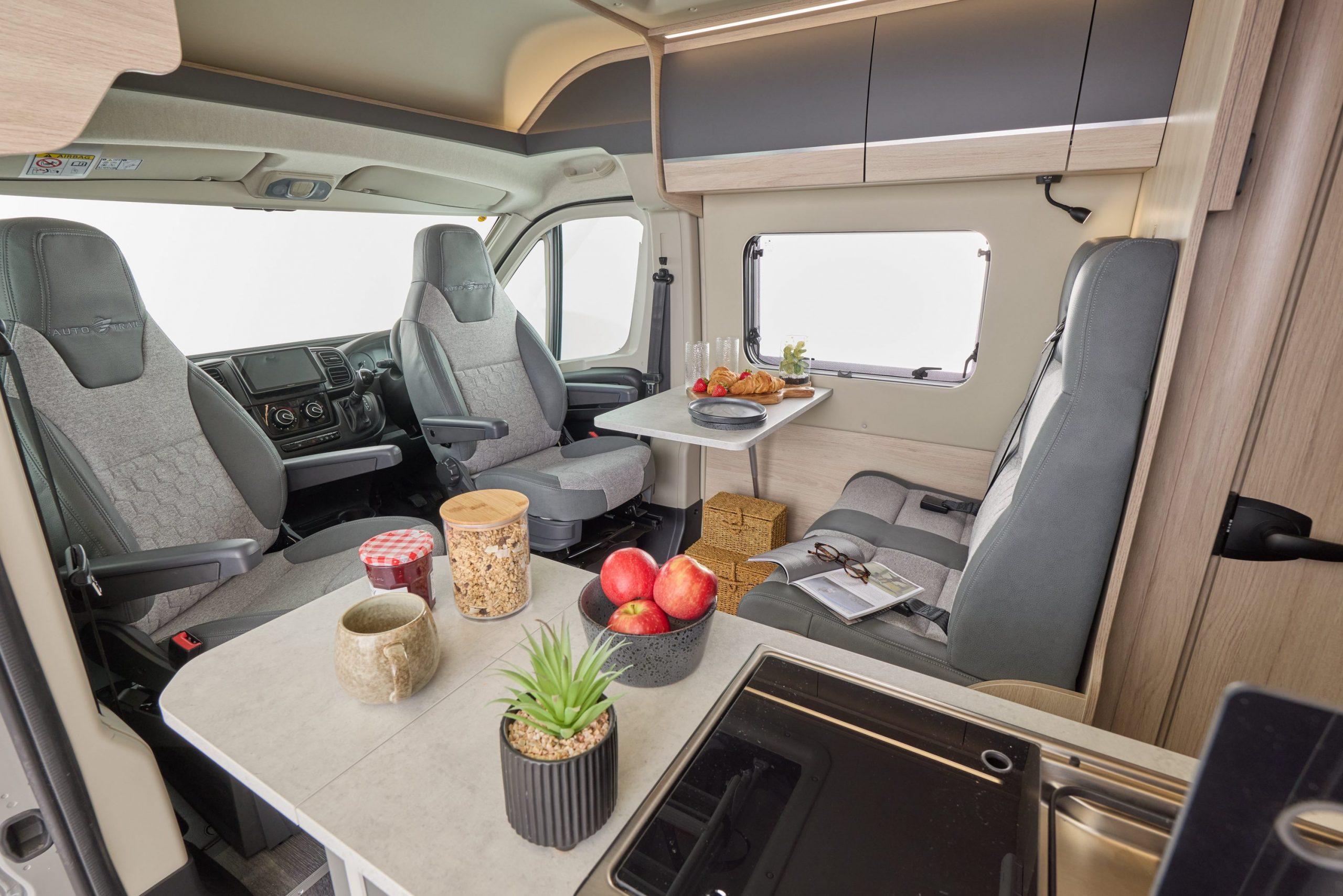 2026-auto-trail-expedition-68xl-flex-interior-front-facing