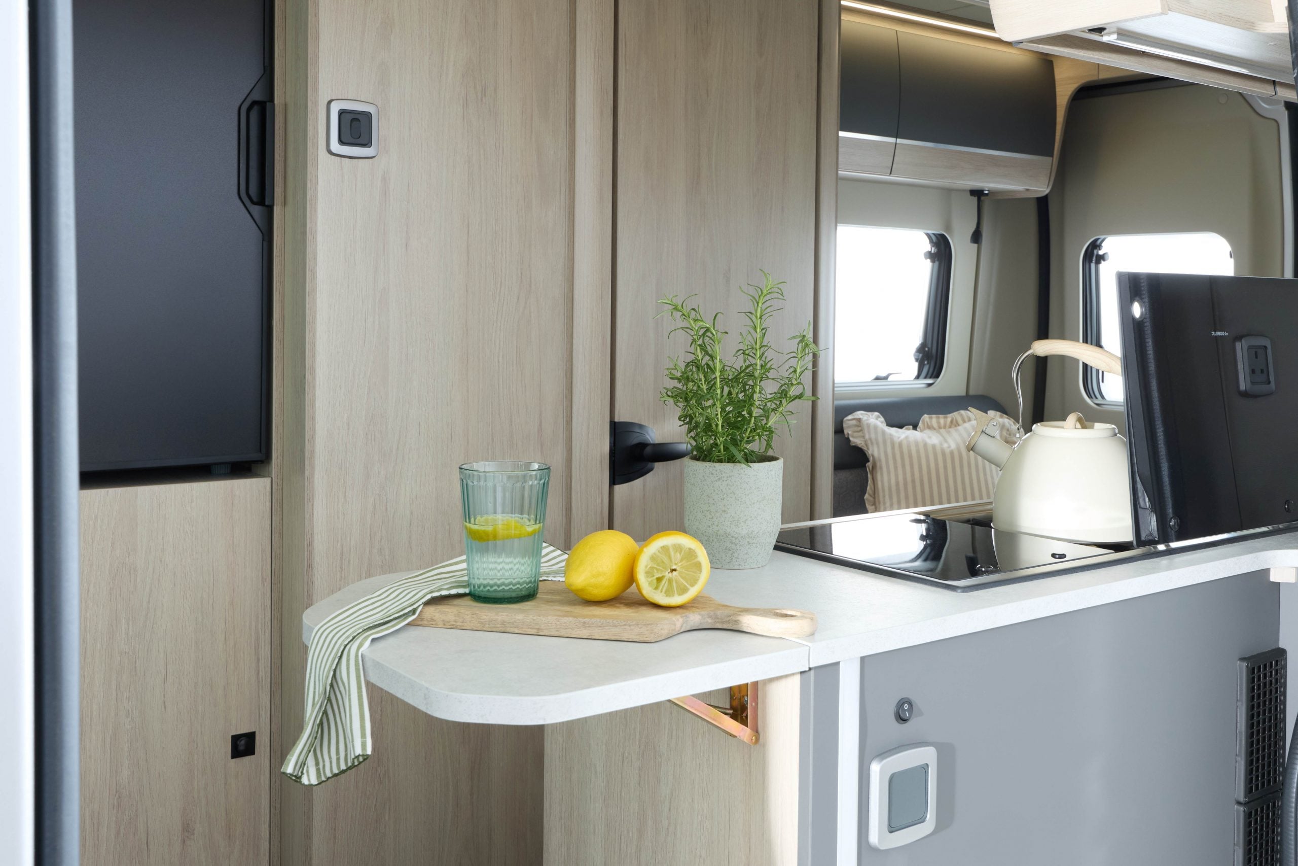 2026 – Auto-Trail – Expedition – 54 – Interior Kitchen Worktop 2026 Auto-Trail Expedition Van 54 extendable table