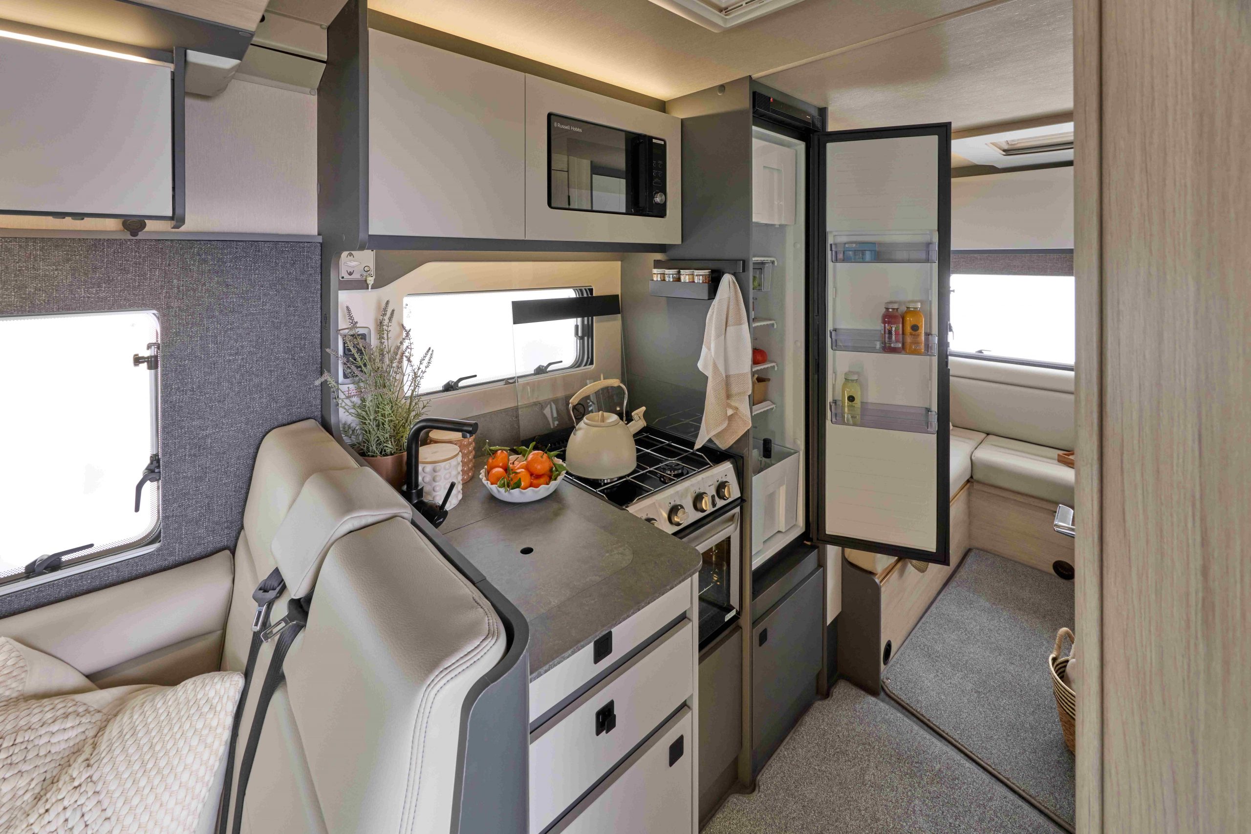 Auto-Trail - F-Line - F72 - Interior 150L Fridge
