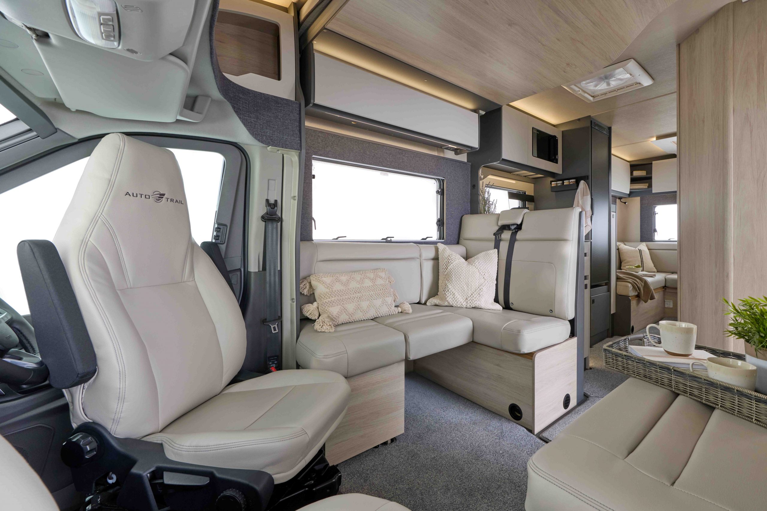 Auto-Trail - F-Line - F72 - Interior Front Dining Table