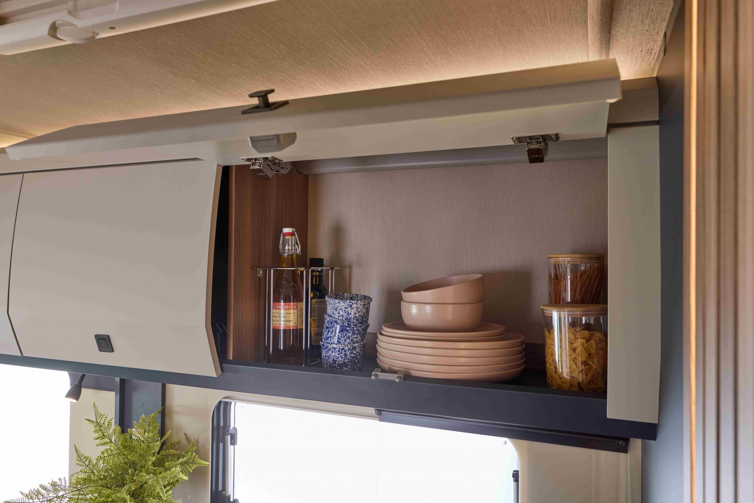 Auto-Trail - Frontier - Delaware - Interior Cabinetry Auto-Trail - Frontier - Delaware - Interior Cabinetry