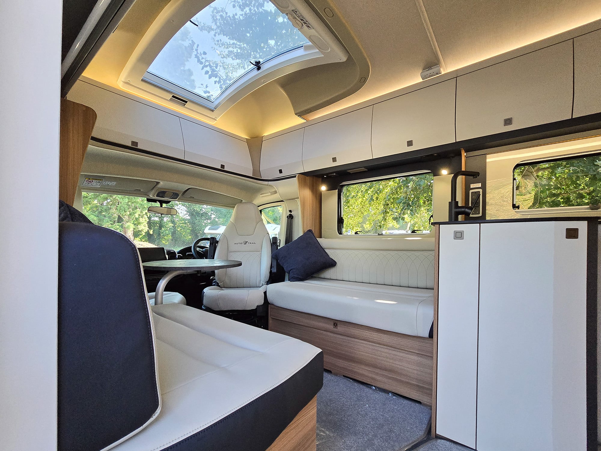 Auto-Trail - Frontier - Delaware - Interior Front Lounge Auto-Trail Delaware - Interior Front Lounge